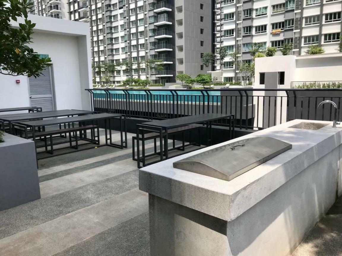 Az Homestay @ Southville City Банги Экстерьер фото